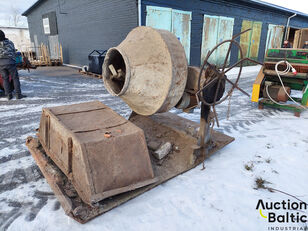 betoneira Concrete mixing unit (Betono maišymo įrenginys)