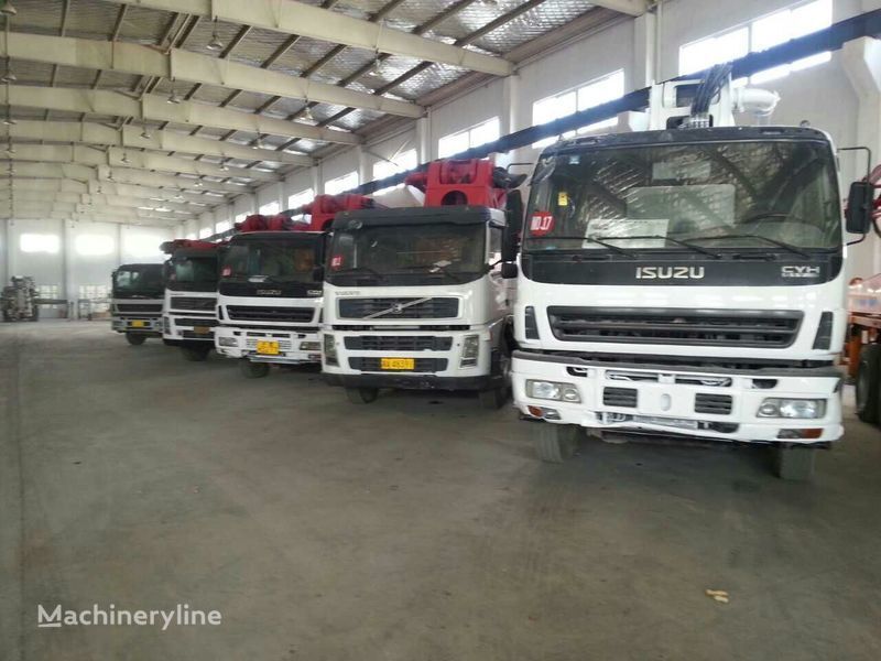 bomba de betão Sany  no chassi Isuzu