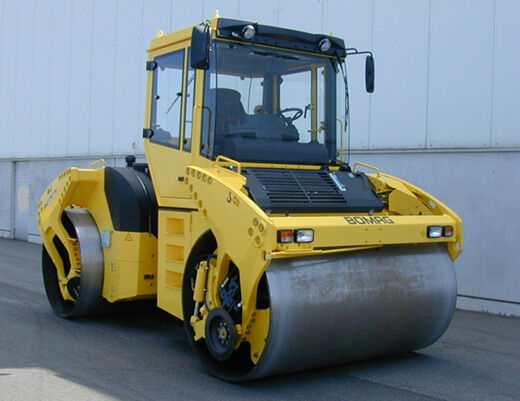 compactador de asfalto BOMAG BW202AD-4