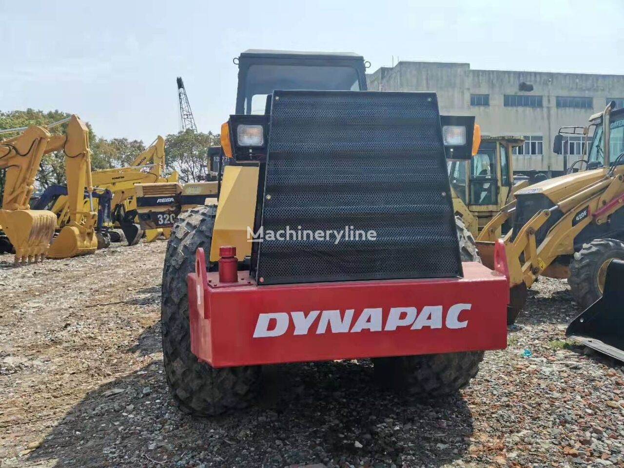 compactador monocilíndrico Dynapac CA25