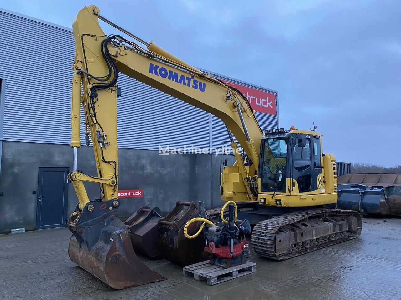 escavadora de rastos Komatsu PC228USLC-10