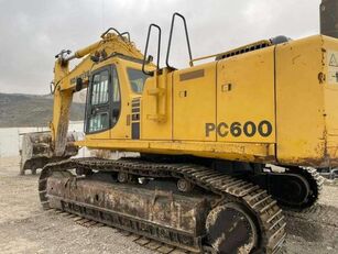 escavadora de rastos Komatsu PC600-6K