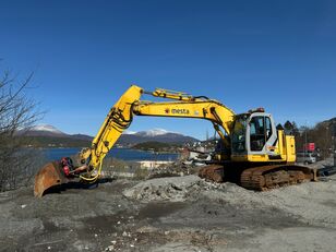 escavadora de rastos New Holland E225 B SR