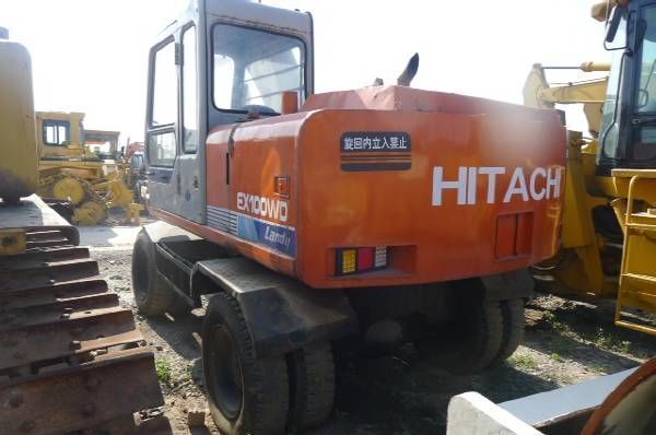 escavadora de rodas Hitachi EX100WD