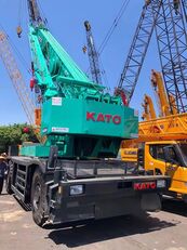 grua móvel Kato KR500 Rough Terrain Crane