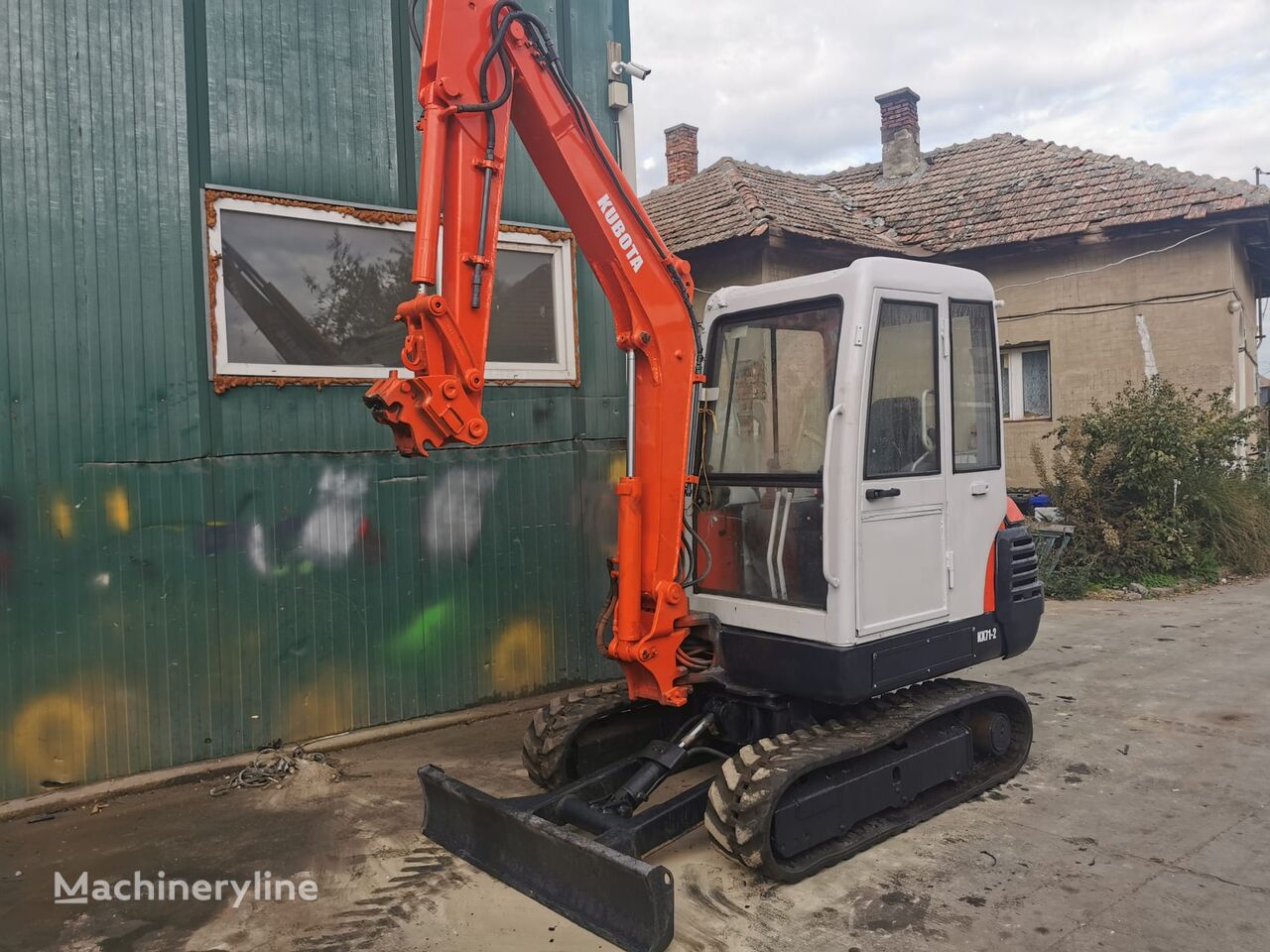 mini-escavadora Kubota KX71-2