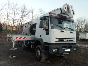 plataforma sobre camião IVECO Euro Trakker