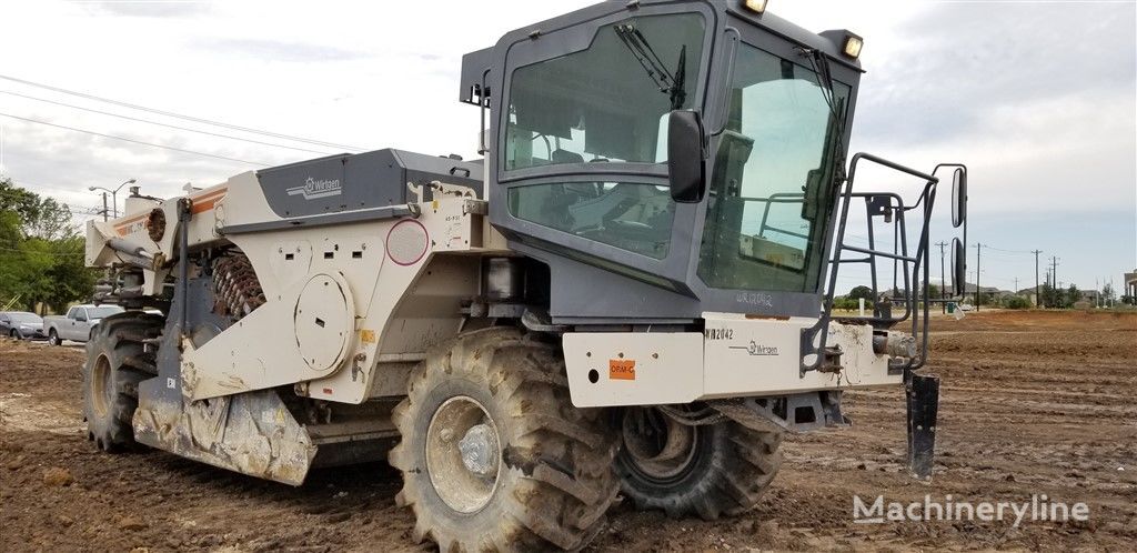 recicladora de asfalto e betão Wirtgen WR2000